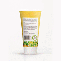 CoNatural Vitamin C Face Wash Brightens Skin For A Natural Glow 150ml